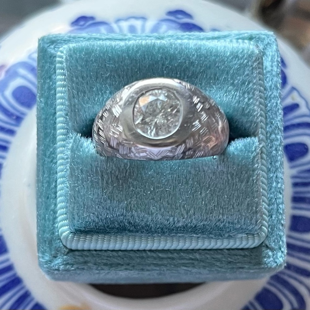 Palladium, FACES UP LIKE a 1.50 VS1.  gypsy set 1.0+ ct natural diamond ring.